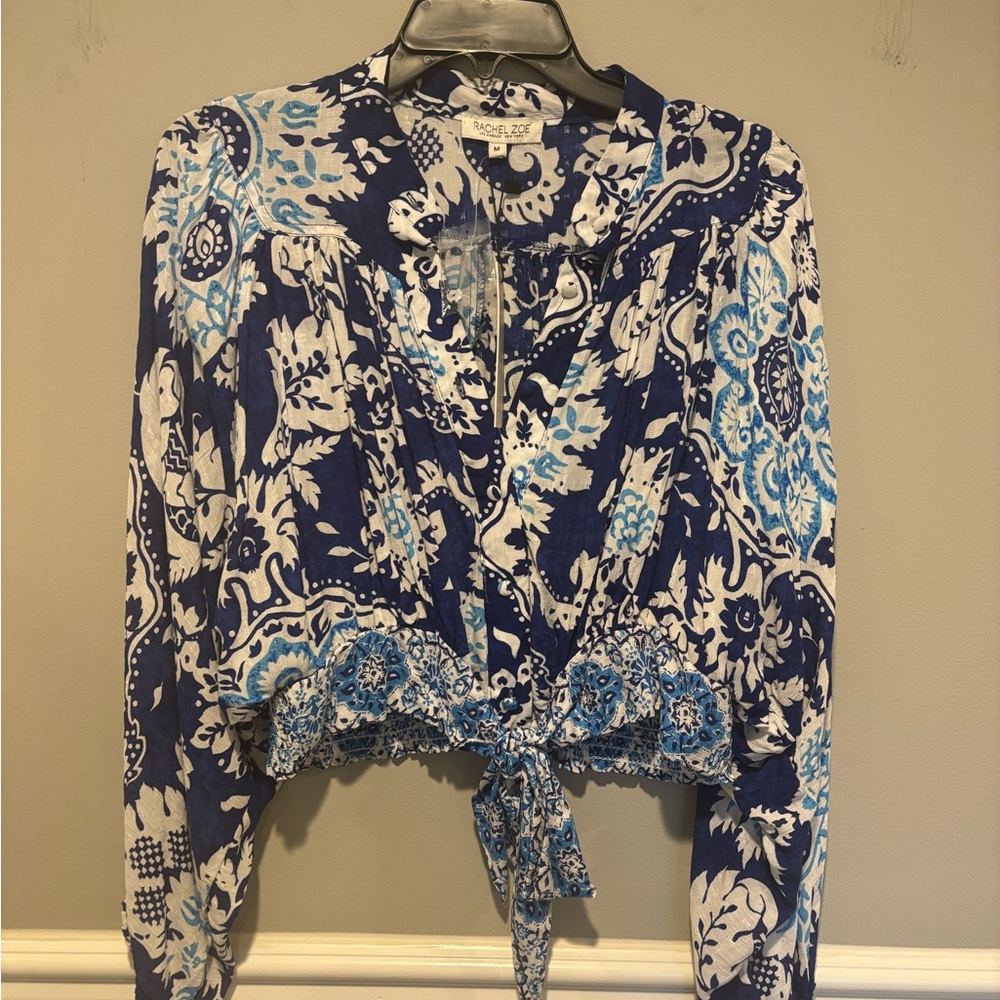 Women's Rachel Zoe White Cream Royal Blue Long Sleeve Crop Blouse - Size M NWT